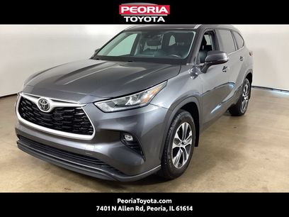 Used 2023 Toyota Highlander XLE
