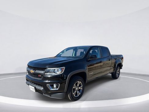 Used 2015 Chevrolet Colorado Z71 image 3