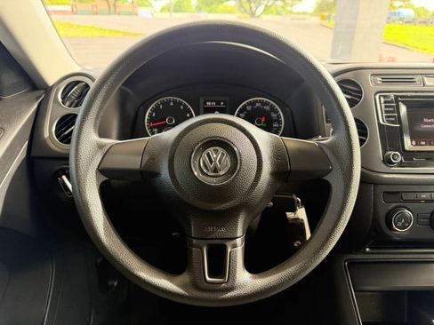Used 2017 Volkswagen Tiguan Limited FWD image 10