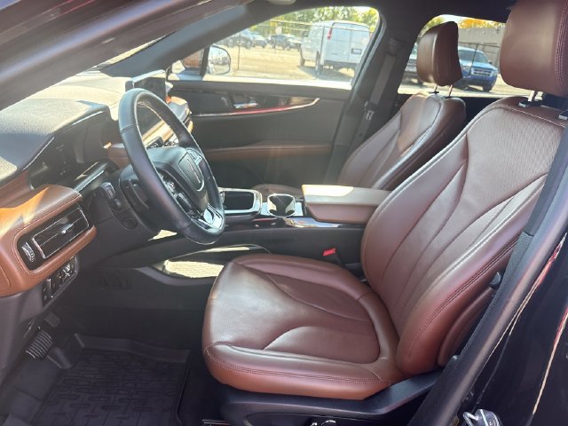 Used 2023 Lincoln Nautilus Reserve AWD/4WD image 12