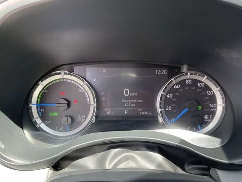 Used 2023 Toyota Highlander XLE AWD/4WD image 16