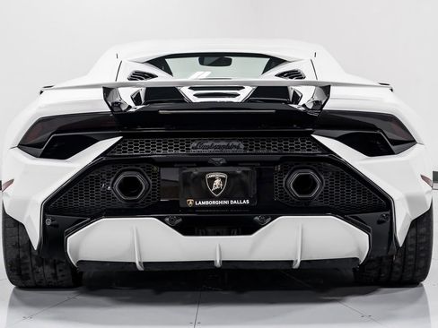 Used 2023 Lamborghini Huracan Tecnica image 4