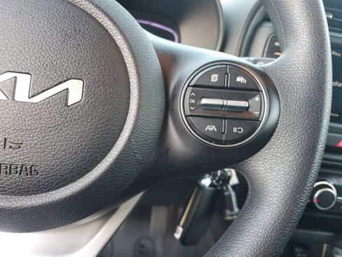 Certified 2025 Kia Soul LX w/ LX Technology Package FWD image 24