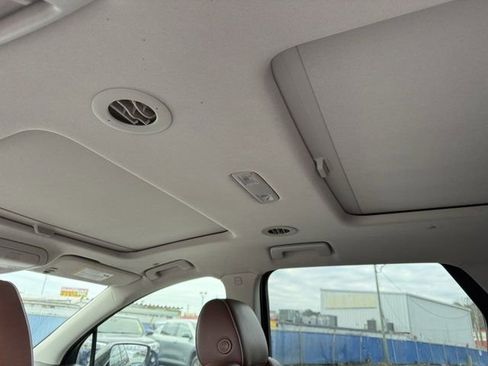Used 2020 Buick Enclave Avenir w/ Avenir Technology Package AWD/4WD image 21