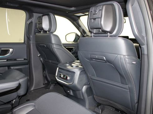 New 2026 Ford Expedition Platinum AWD/4WD image 32