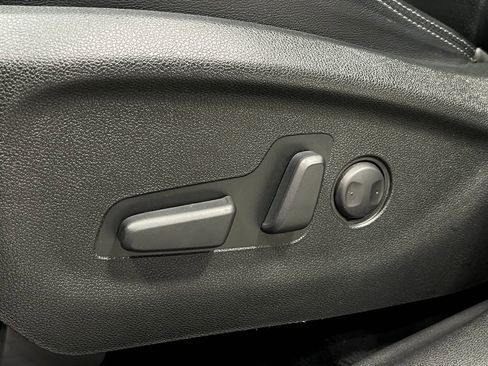 Used 2019 Kia Sorento EX w/ EX Touring Package AWD/4WD image 19