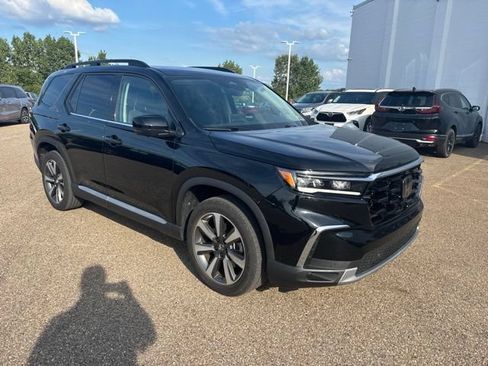 Used 2024 Honda Pilot Elite image 2