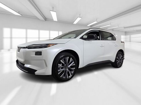 New 2026 Subaru Solterra Limited XT image 2