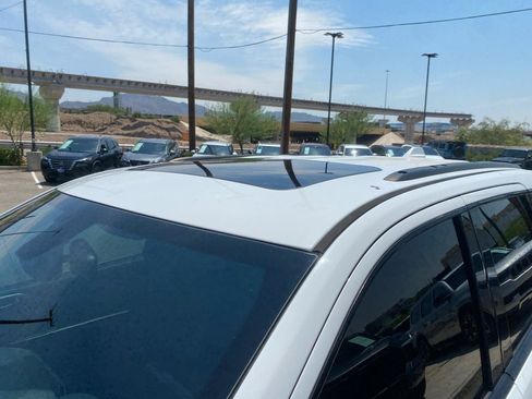 Used 2019 Jeep Grand Cherokee Altitude RWD image 25