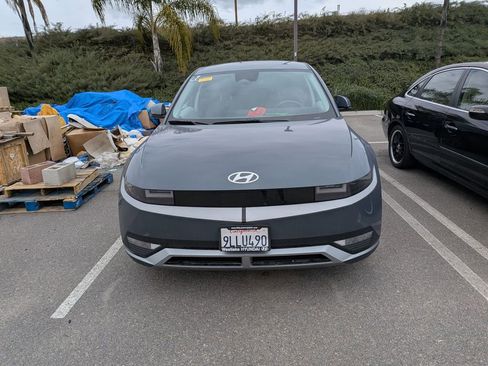 Certified 2024 Hyundai Ioniq 5 SE image 2