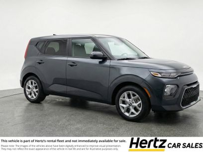 Used 2025 Kia Soul LX w/ LX Technology Package