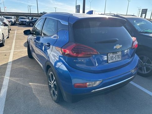 Used 2019 Chevrolet Bolt Premier w/ Infotainment Package image 7