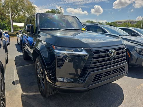 Used 2026 Lexus GX 550 w/ Cold Area Package AWD/4WD image 1