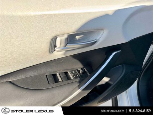 Used 2021 Toyota Corolla SE image 16