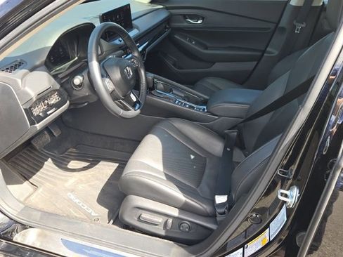 Used 2025 Honda Accord EX-L image 12