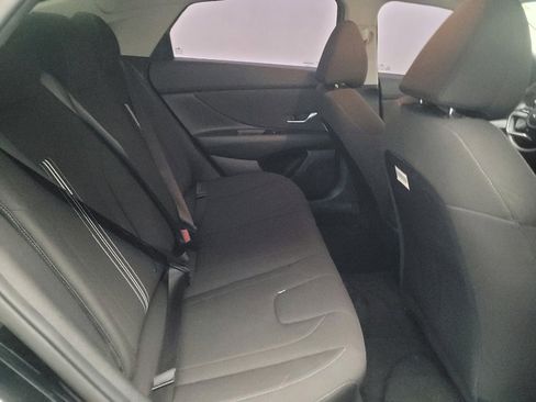 Used 2023 Hyundai Elantra SEL w/ Convenience Package FWD image 19