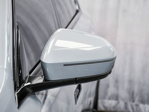 Used 2024 BMW i7 xDrive60 AWD/4WD image 81