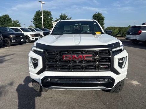 Used 2024 GMC Canyon AT4X AWD/4WD image 2
