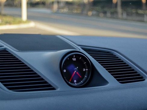 Used 2021 Porsche Cayenne image 33