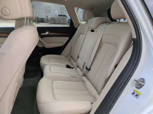 Used 2023 Audi Q5 2.0T Premium Plus w/ Premium Plus Package image 33