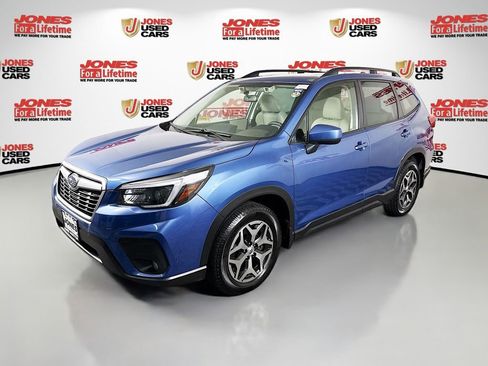 Used 2021 Subaru Forester Premium AWD/4WD image 13