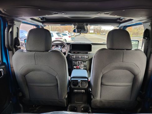 New 2026 Jeep Wrangler Unlimited Sport image 13