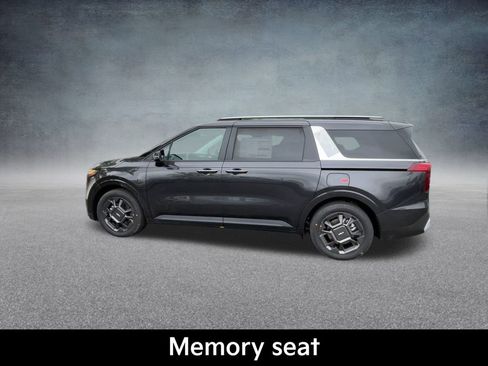 New 2026 Kia Carnival EX image 15