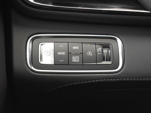 Used 2025 Buick Enclave Preferred image 26