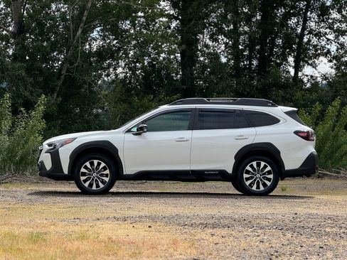Certified 2024 Subaru Outback Limited AWD/4WD image 4