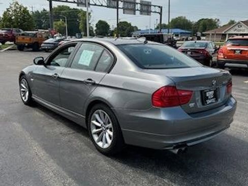 Used 2011 BMW 328i xDrive Sedan image 4