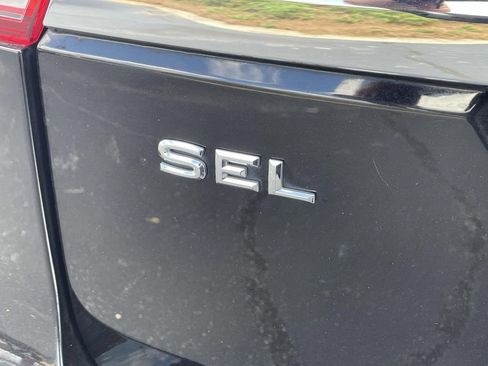 Used 2019 Volkswagen Atlas SEL Premium image 9