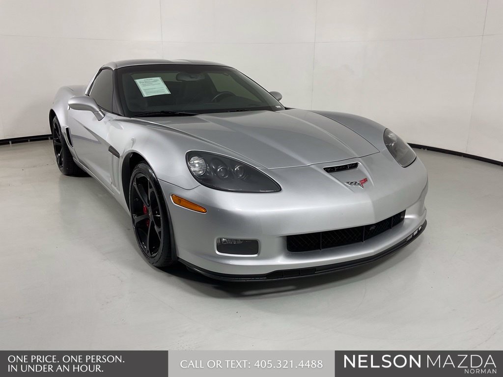 Used 2013 Chevrolet Corvette Grand Sport w/ 3LT Preferred Equipment Group RWD image 3