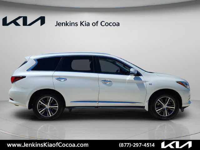 Used 2019 INFINITI QX60 Luxe FWD image 3