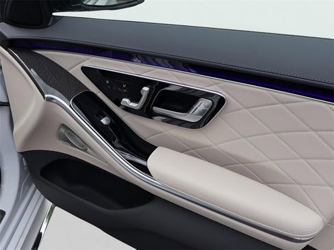 New 2025 Mercedes-Benz S 580 4MATIC Sedan image 13