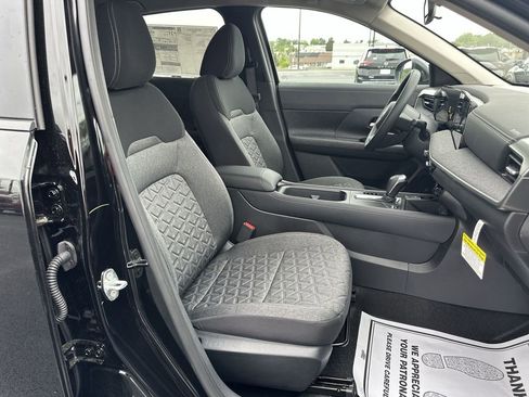 New 2026 Nissan Kicks SV w/ Charging Package FWD image 29