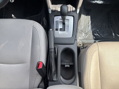 Used 2018 Subaru Forester 2.5i Limited AWD/4WD image 9