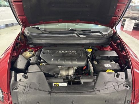 Used 2017 Jeep Cherokee Latitude w/ Comfort/Convenience Group image 10