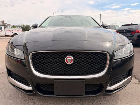 Used 2020 Jaguar XF Premium RWD image 2