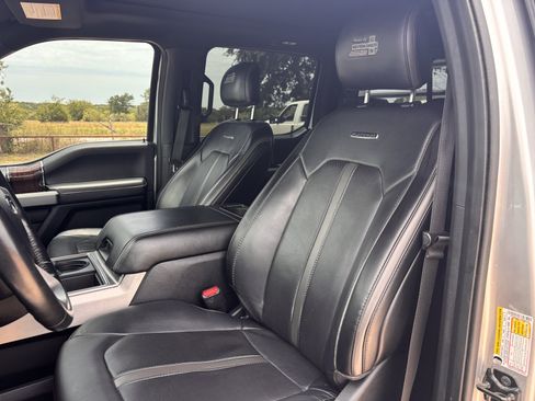 Used 2017 Ford F450 Platinum w/ Platinum Ultimate Package AWD/4WD image 17
