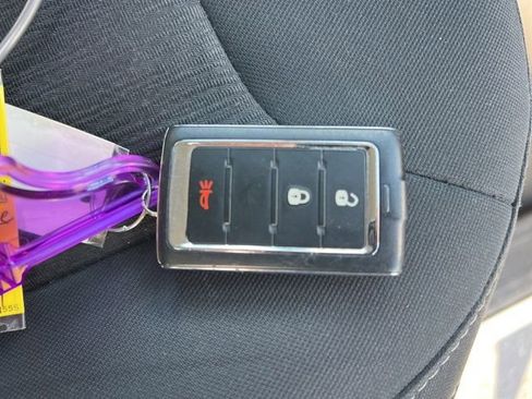 Used 2023 Jeep Grand Cherokee L Laredo image 37