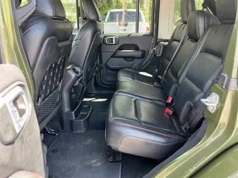 Used 2020 Jeep Wrangler Unlimited Rubicon w/ Uconnect 4C Nav & Sound Group image 28