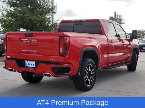 Used 2021 GMC Sierra 1500 AT4 w/ AT4 Premium Package AWD/4WD image 4