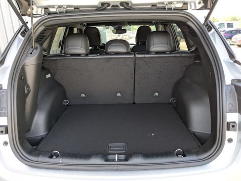 New 2026 Jeep Compass Latitude AWD/4WD image 22
