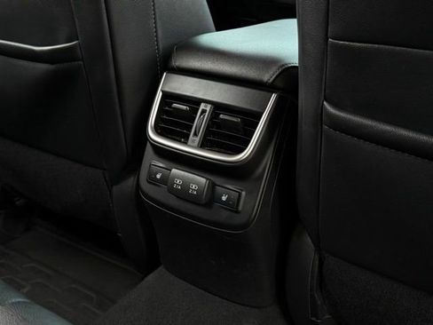 Used 2022 Subaru Outback Limited image 21