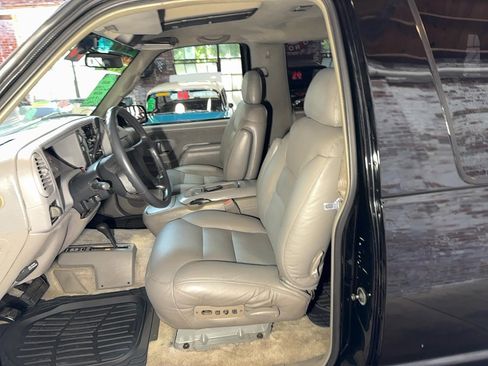 Used 1995 GMC Yukon SLE image 13