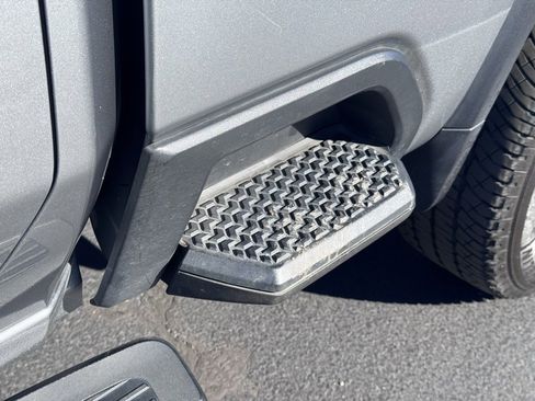 Used 2025 Chevrolet Silverado 2500 LT w/ All Star Edition image 35