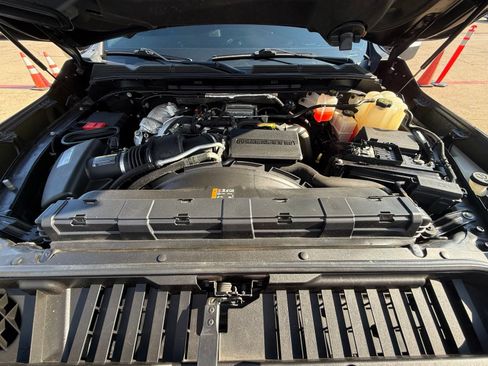 Used 2022 GMC Sierra 3500 Denali AWD/4WD image 26