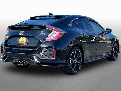 Used 2017 Honda Civic Sport image 2