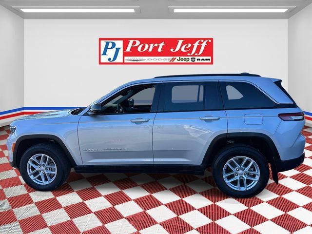 Certified 2025 Jeep Grand Cherokee Laredo X w/ Luxury Tech Group I AWD/4WD image 6