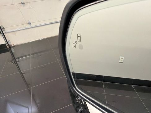 Certified 2019 Ford Edge ST w/ Equipment Group 401A AWD/4WD image 28